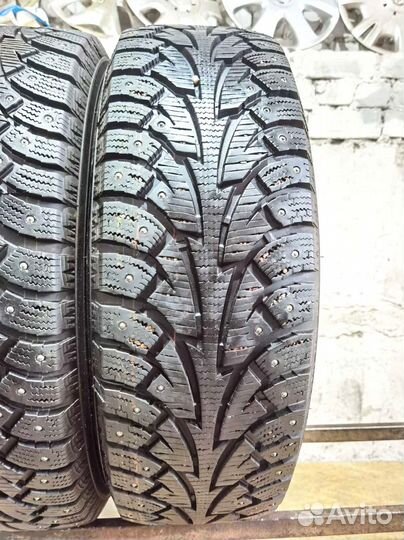 Hankook Winter I'Pike 215/65 R17 98T