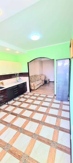 2-к. квартира, 57 м², 4/4 эт.