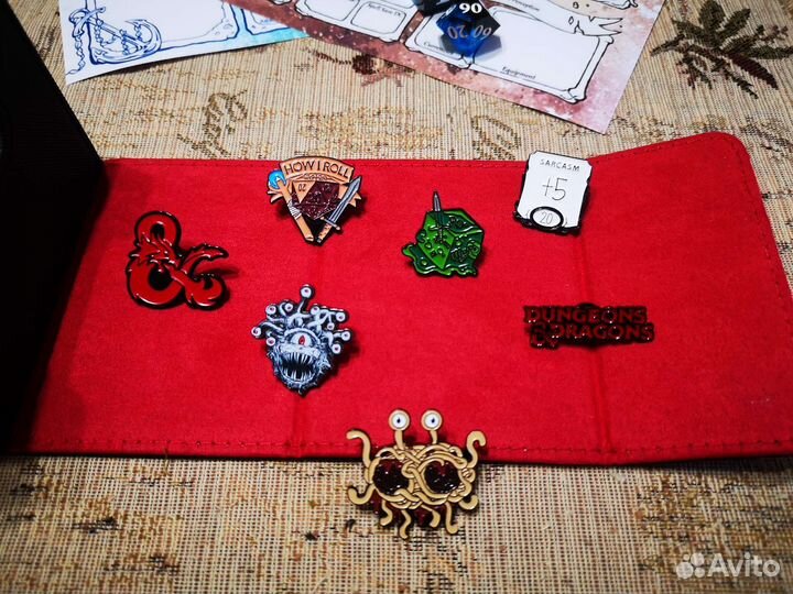 Значки, кубы, лист персонажа для днд