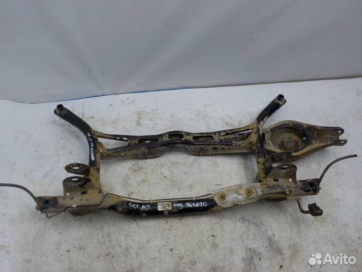 Балка задняя задняя Skoda Octavia A5