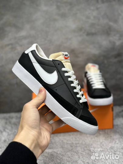 Кроссовки Nike blazer