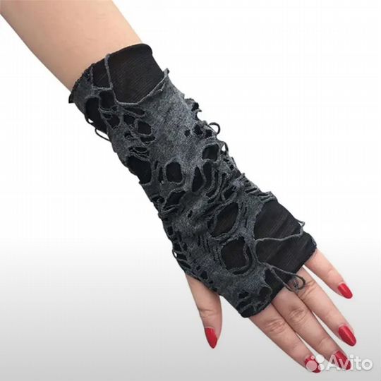 В наличии перчатки рваные type lgb