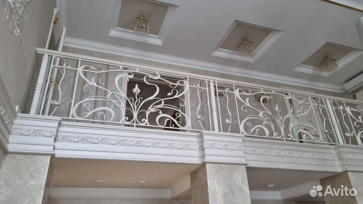 Ограждения на балкон кованные