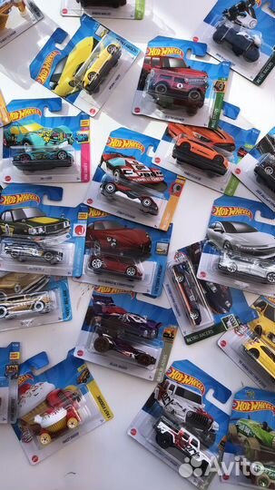 Hot wheels машинки новые