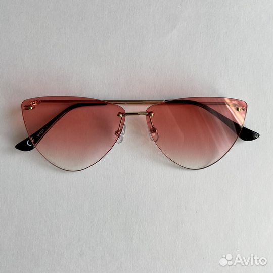 Солнцезащитные очки Stradivarius