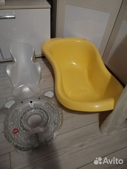 Детская ванночка для купания с горкой и кругом