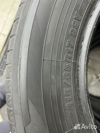 Yokohama BluEarth AE50 215/65 R17