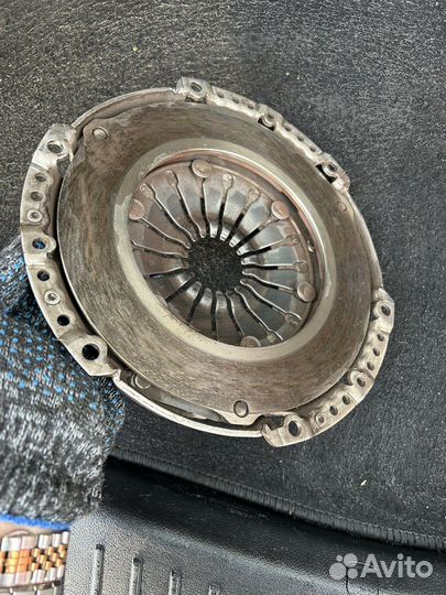 Комплект сцепления + выжимной Sachs на Ford Focus