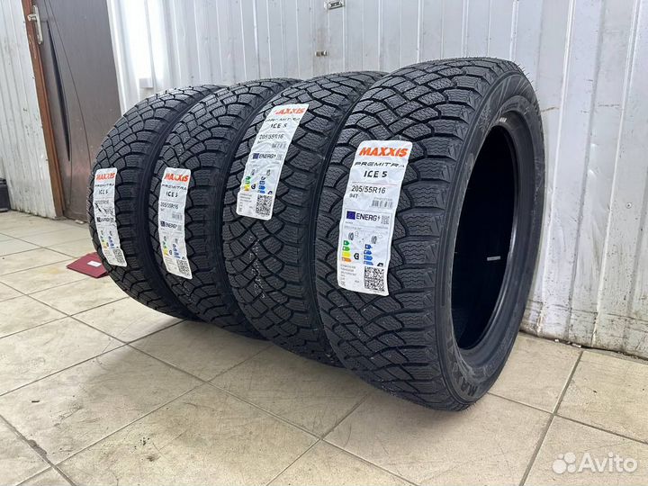 Maxxis Premitra Ice 5 SUV / SP5 205/55 R16