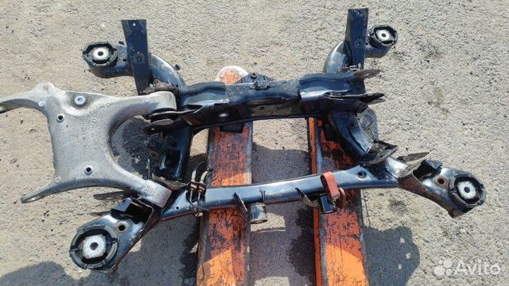 Подрамник задний Bmw X5 E70 N62N 4.8I 2010