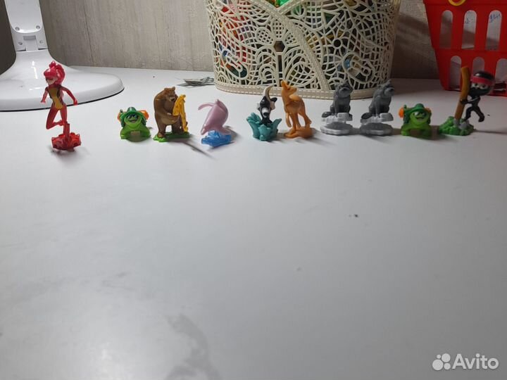 Игрушки из киндера