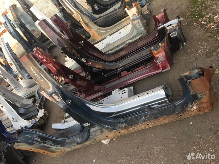 Порог правый Kia Sportage 3