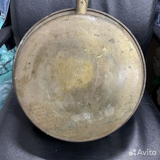 Старинный латунный таз с ручкой до 1917 г (Сзр)