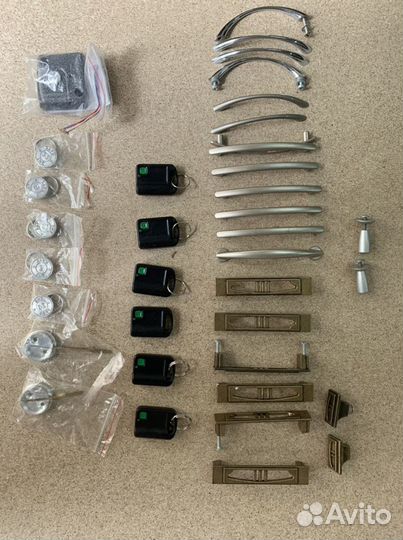 Мебельная фурнитура