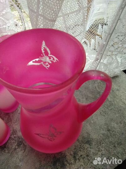 Кувшин и 6 бокалов для сока из цветного стекла