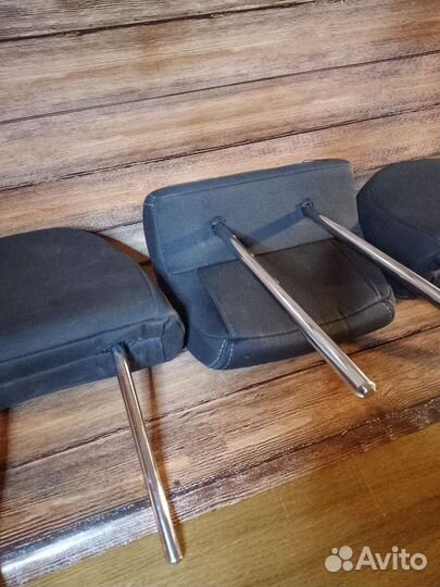 Подголовники задних сидений (дивана) Volvo xc60;90