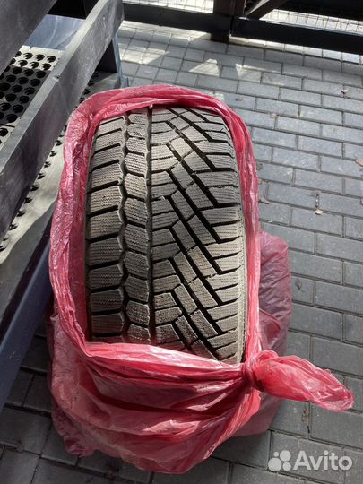 Continental ContiVikingContact 5 245/45 R17 и 225/45 R17 99T