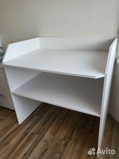 Пеленальный стол