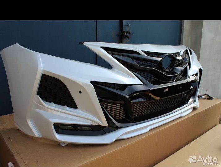 Обвес Camry 70. Белый-перламутр