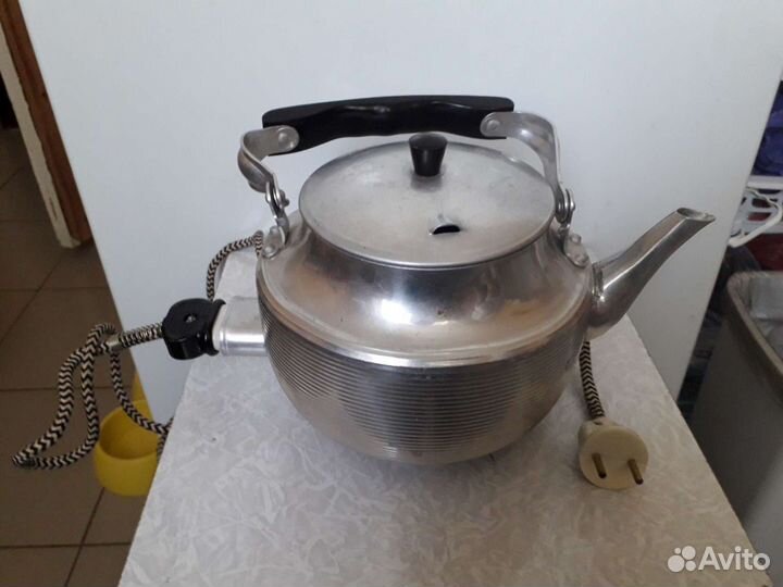 Электро-чайник 2 л