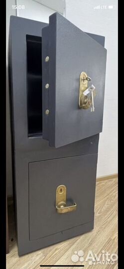Сейф двудверный двухсекционный Crosna