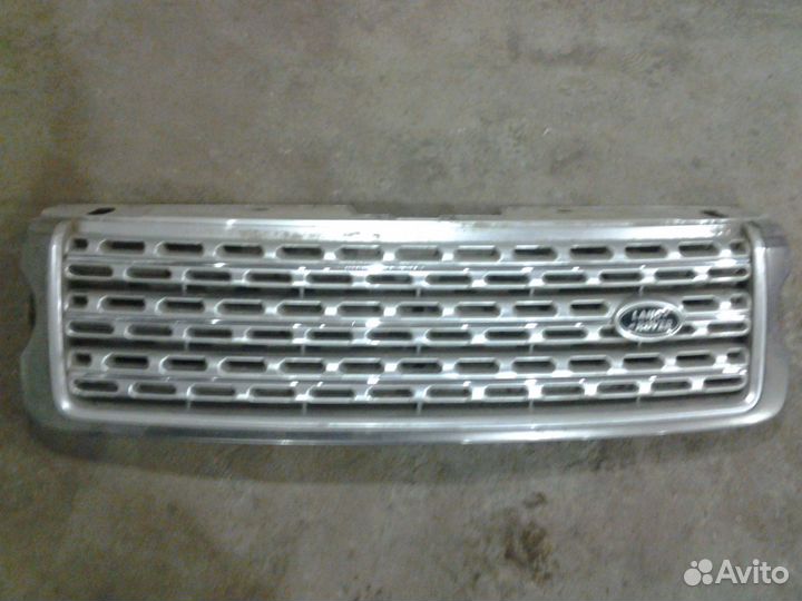 Range rover vogue решетка бампера
