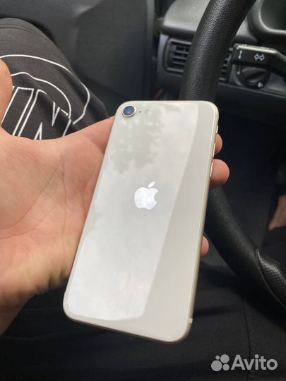 iPhone SE (2022), 64 ГБ