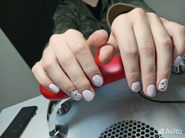 Мастер маникюра и педикюра