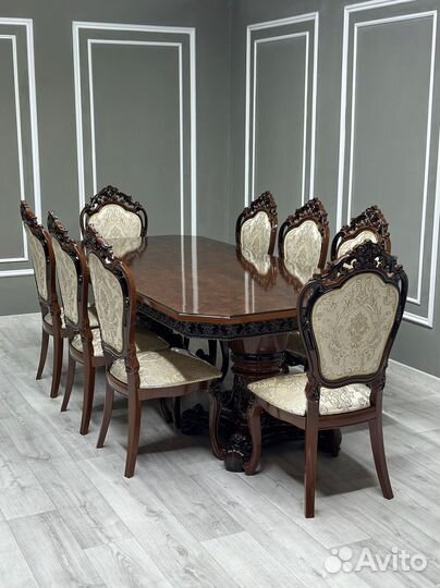 Комплект стол и стулья. В наличии