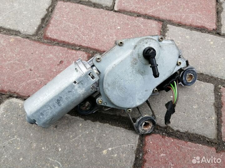 Моторчик заднего дворника Пассат Б5 Гольф 4