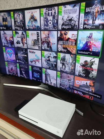 Xbox One S + 470 игр + Онлайн игра