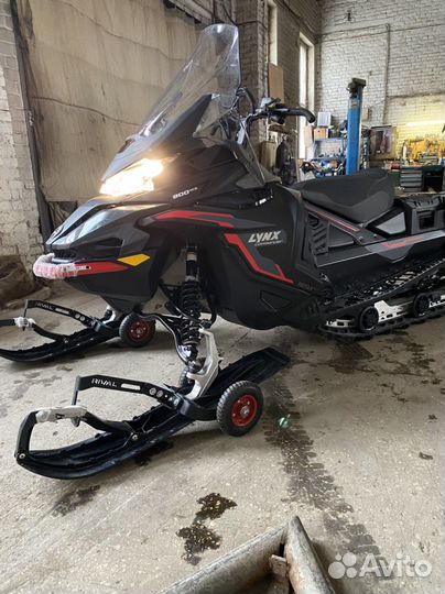 Снегоход BRP Lynx Commander 900 асе 2023MY