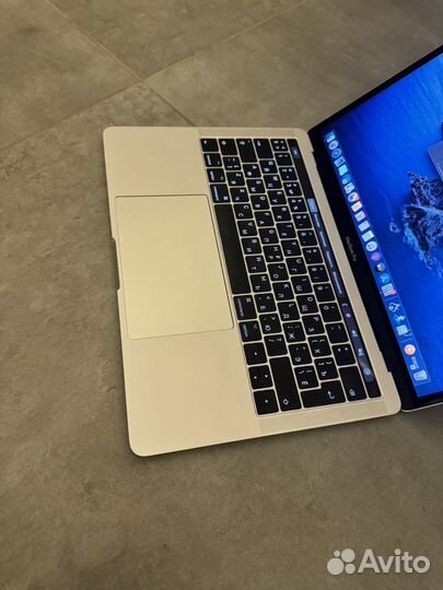 Apple MacBook Pro 13 With Touch Bar