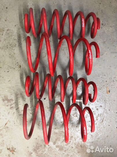 Японские спортивные пружины на toyota prius