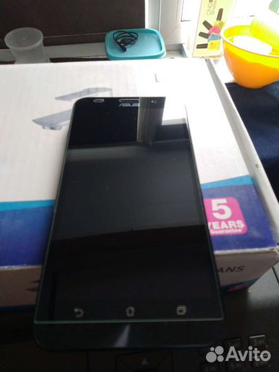 ASUS ZenFone 2 ZE550ML, 2/16 ГБ