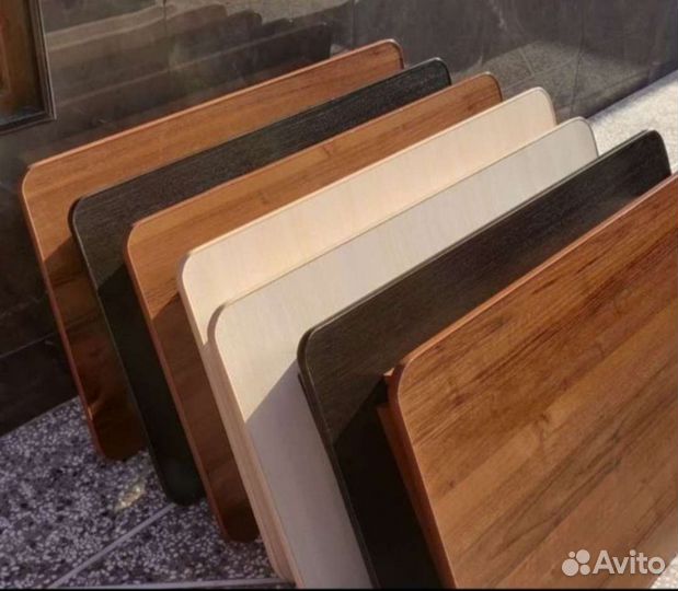 Столы и стулья