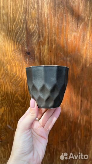 Горшок для цветов пластиковый