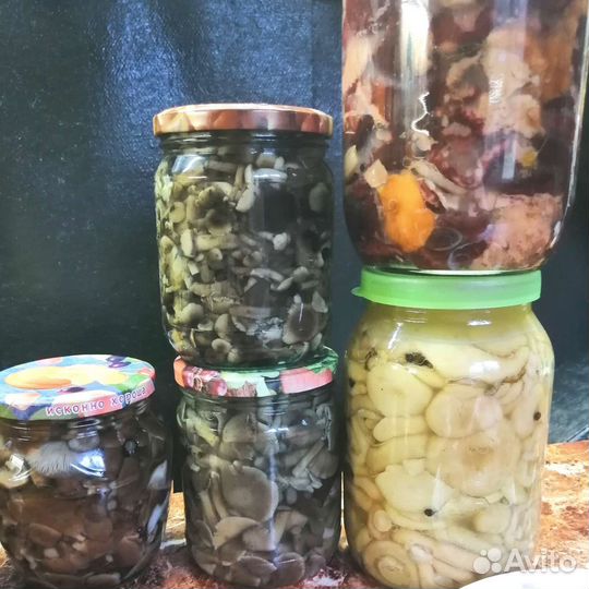 Грибы маринованные, и солёные