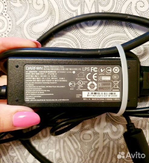 Зарядное устройство для ноутбука