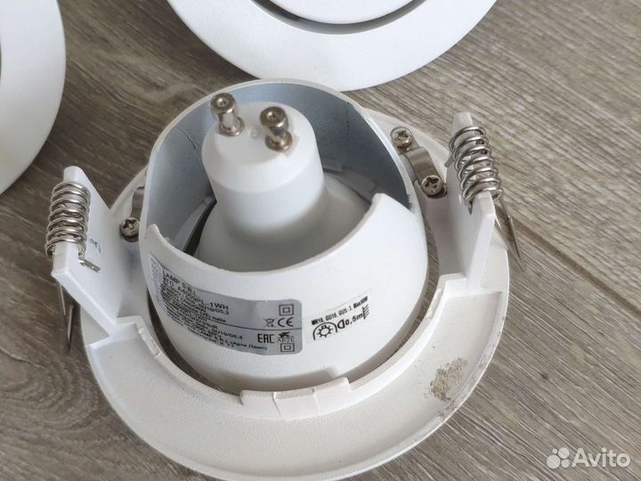 Светильник встраиваемый