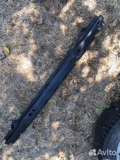 Усилитель бампера BMW X3 E83