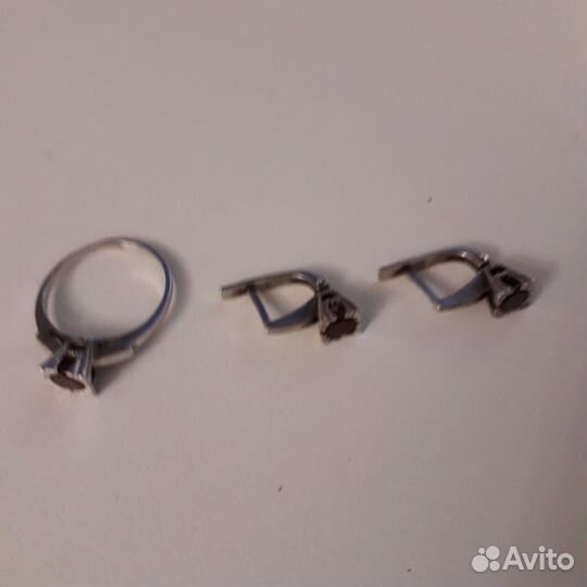 Комплект серебро серьги и кольцо 925 с гранатом