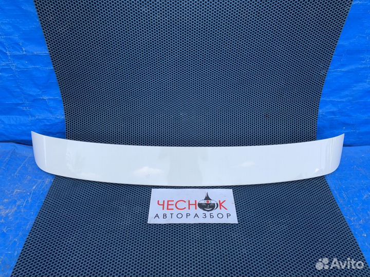 Спойлер крышки багажника Audi Q7 4L