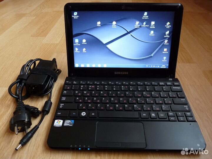 Ноутбук Samsung NC110 +зарядное устройство+чехол