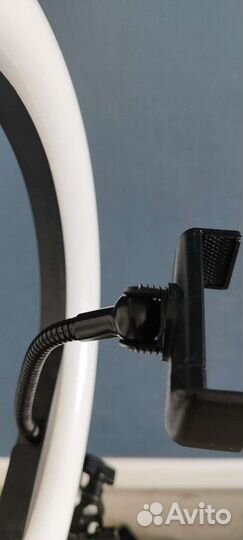 Кольцевая светодиодная лампа