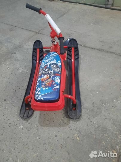 Снегокат с ручкой