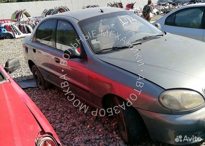 Дверь на Chevrolet Lanos. Разборка