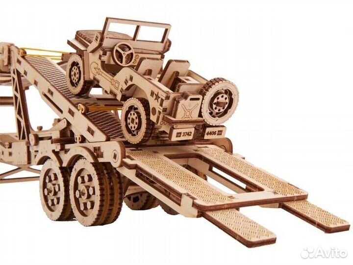 Прицеп-автовоз с кабриджипом для Тягача Big Rig (W