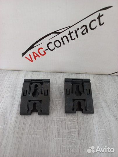 Зажим Volkswagen Polo 1.6 2011