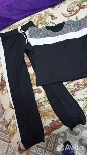 Спортивный костюм женский